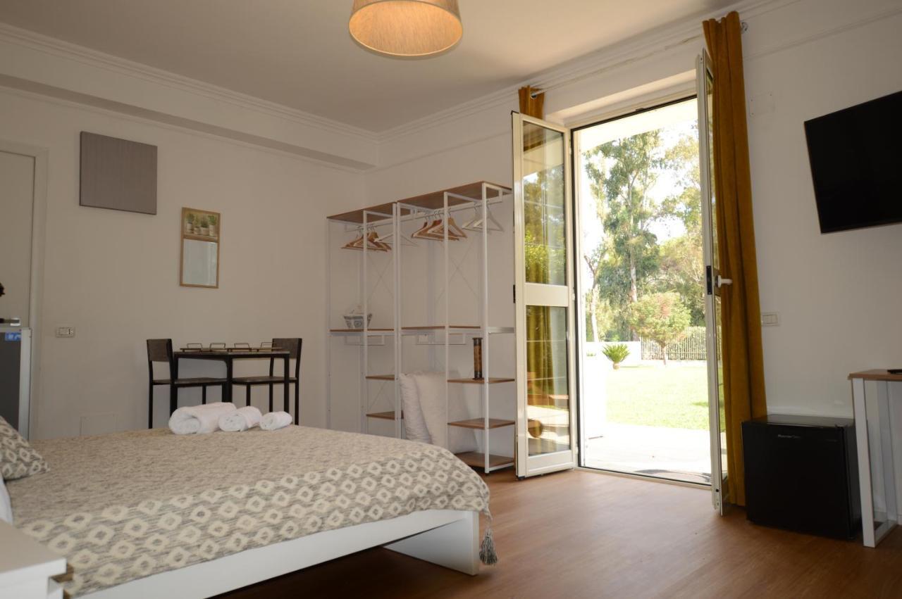 Casa Blanca B&B Латина Экстерьер фото