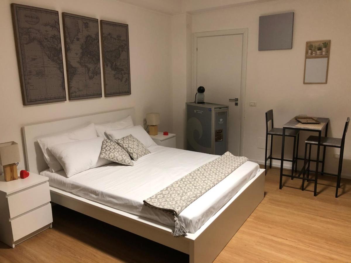 Casa Blanca B&B Латина Экстерьер фото