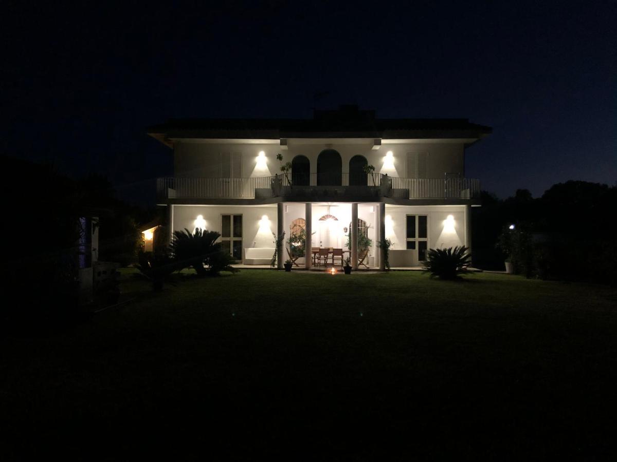 Casa Blanca B&B Латина Экстерьер фото